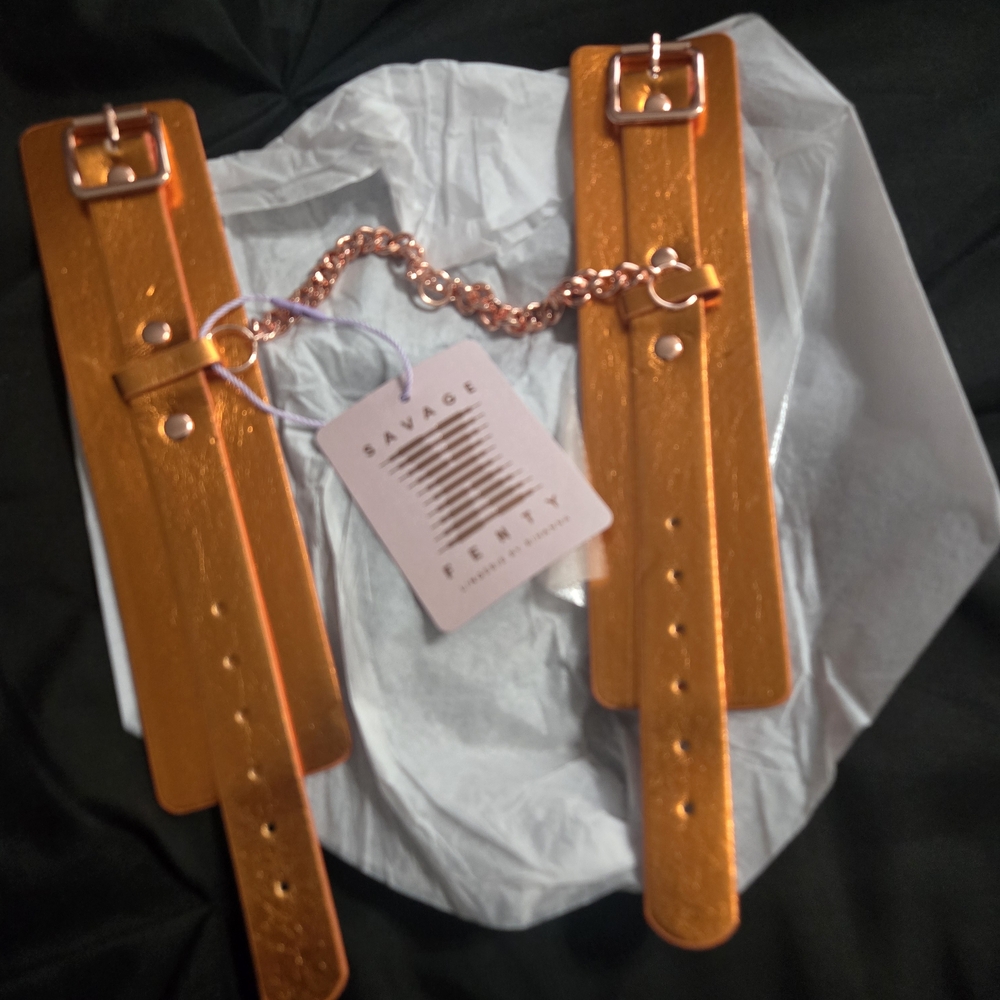 Savage X Fenty Vibrant Metalic Orange Intimate Handcuff Set